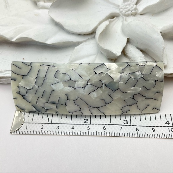 CHARLES Wahba Made in France Pearlescent Rectangular Barrette - Picture 8 of 8